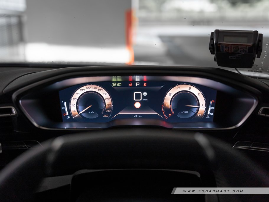 https://i.i-sgcm.com/new_cars/cars/12813/12813_g31