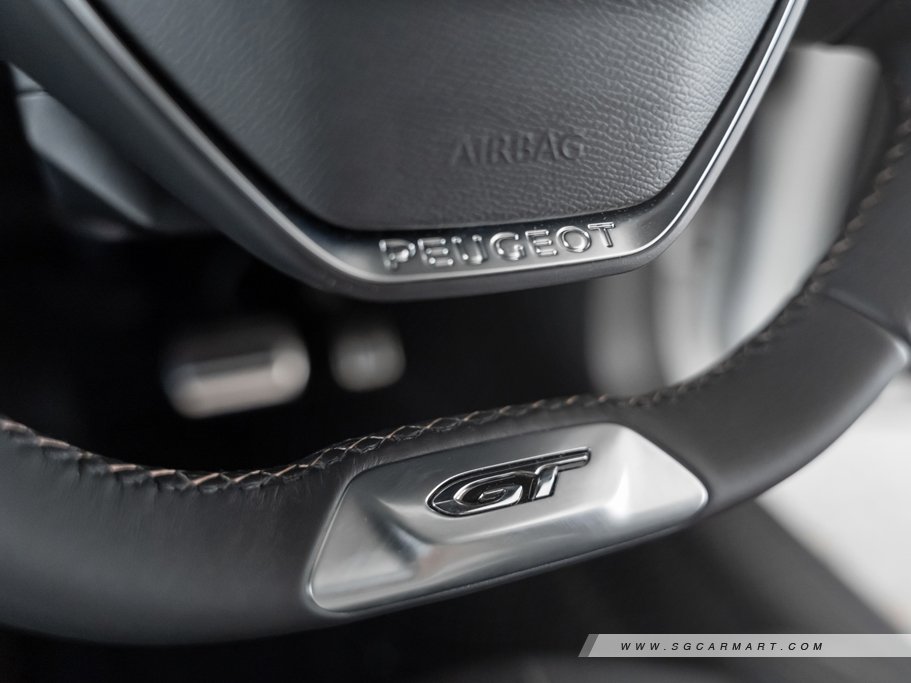 https://i.i-sgcm.com/new_cars/cars/12813/12813_g38