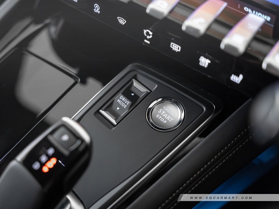 https://i.i-sgcm.com/new_cars/cars/12813/12813_g44