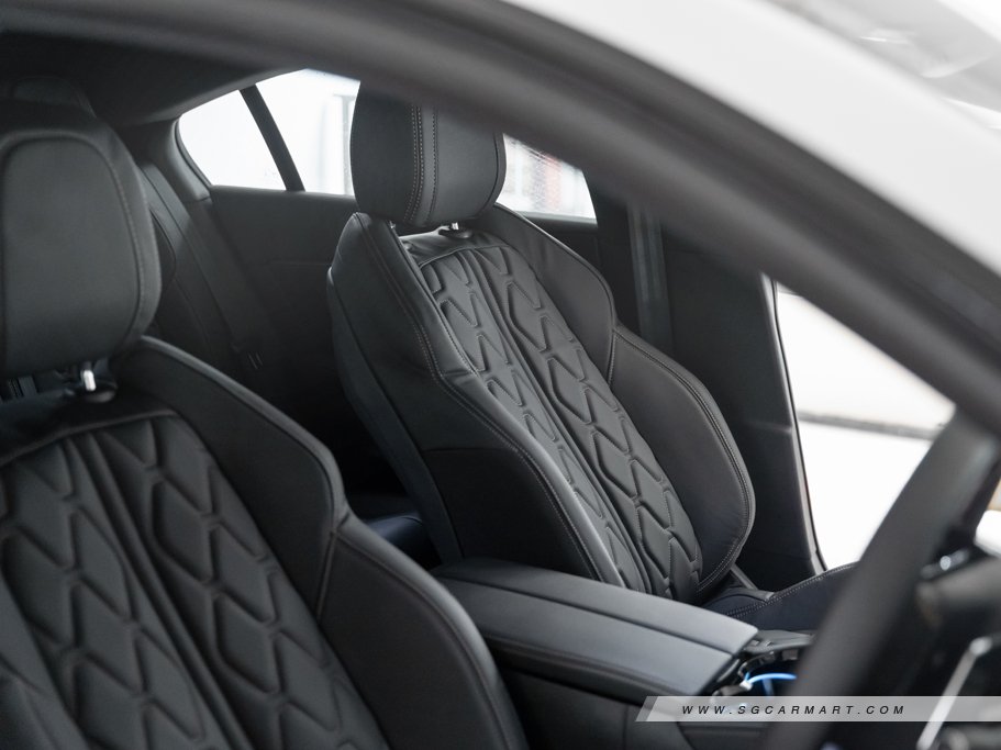 https://i.i-sgcm.com/new_cars/cars/12813/12813_g47