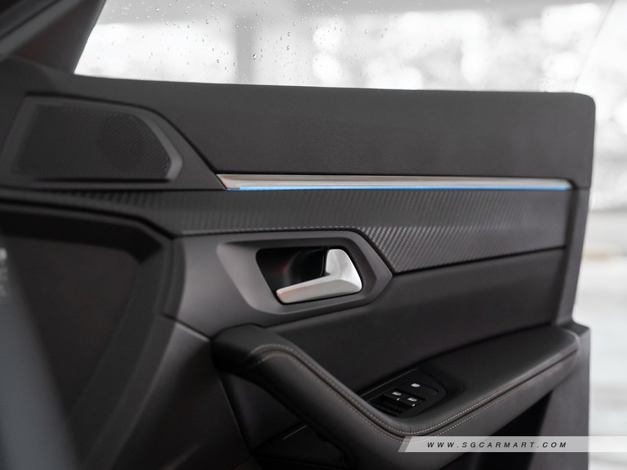 https://i.i-sgcm.com/new_cars/cars/12813/12813_g51
