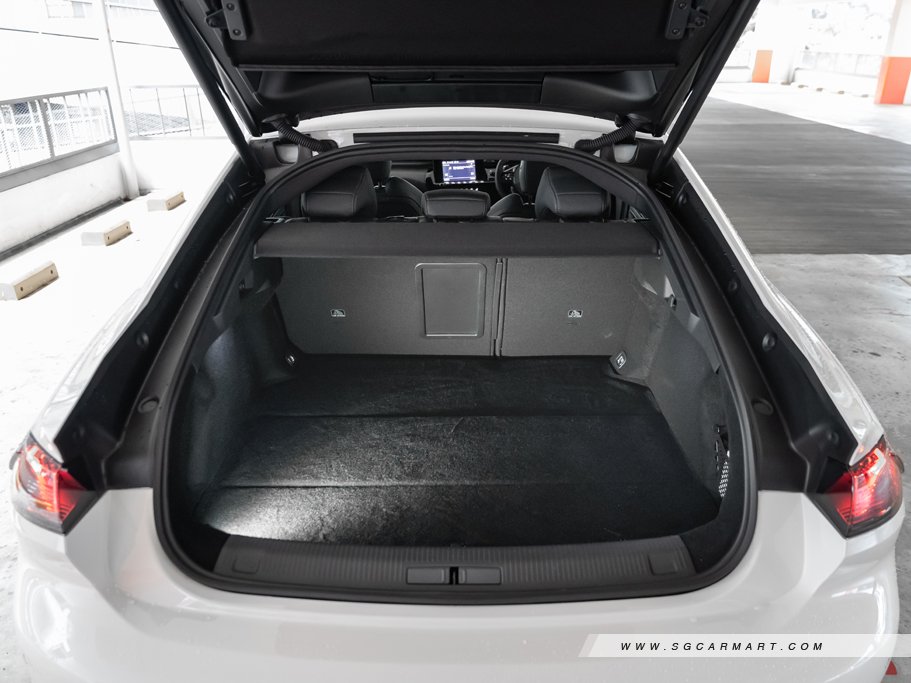 https://i.i-sgcm.com/new_cars/cars/12813/12813_g56