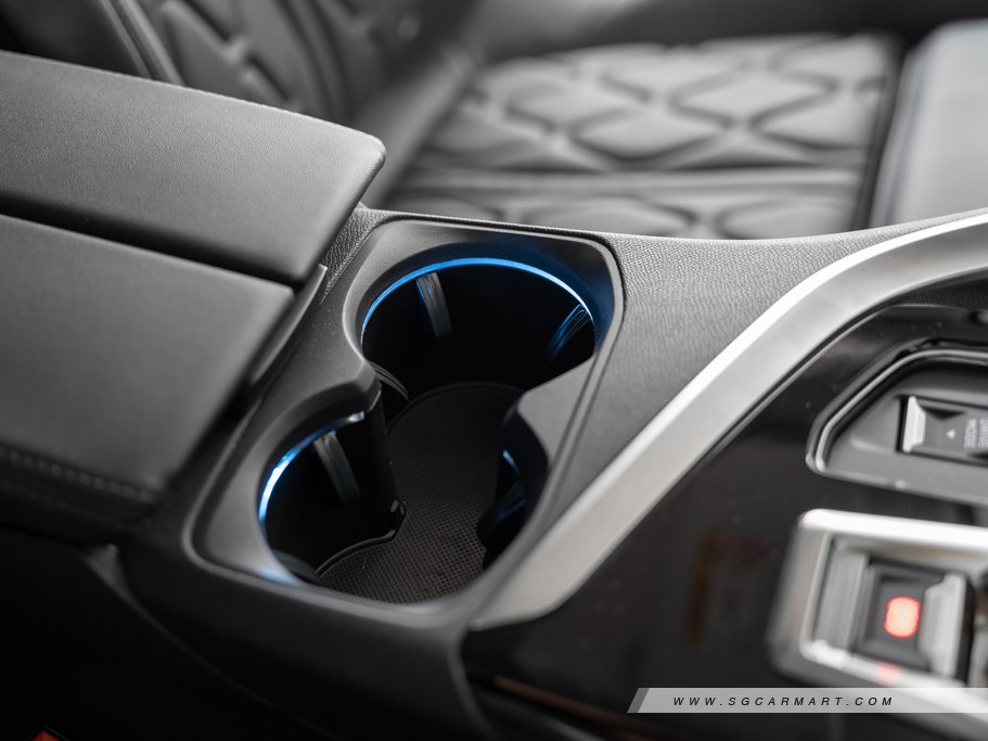 https://i.i-sgcm.com/new_cars/cars/12814/12814_g45