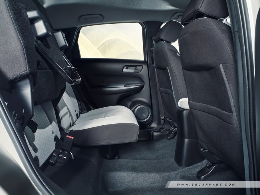 https://i.i-sgcm.com/new_cars/cars/12816/12816_g24