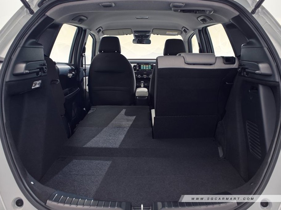 https://i.i-sgcm.com/new_cars/cars/12816/12816_g26