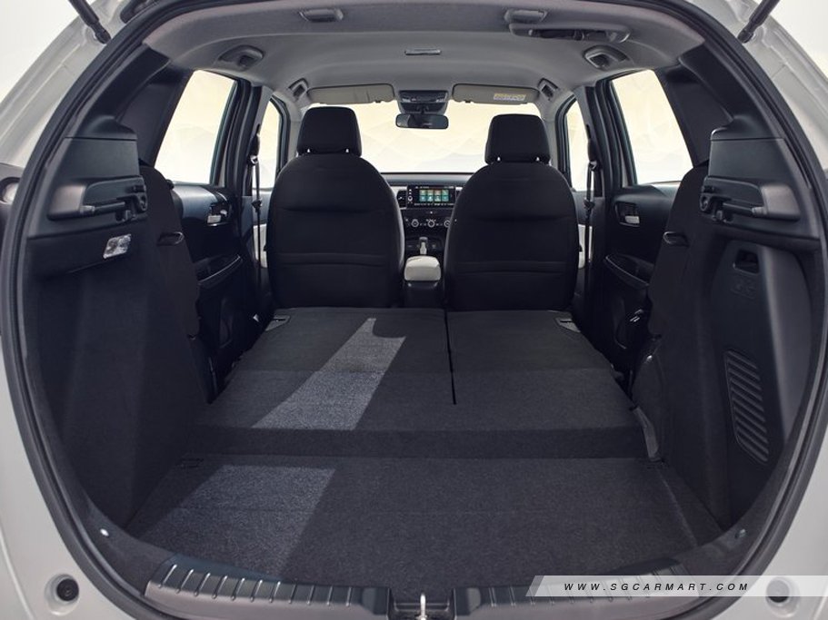 https://i.i-sgcm.com/new_cars/cars/12816/12816_g27