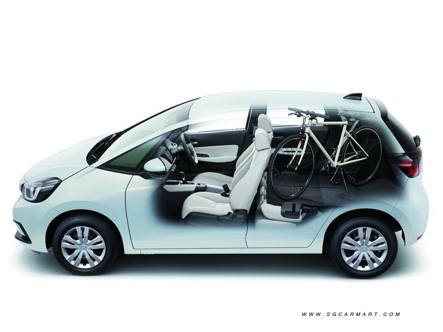 https://i.i-sgcm.com/new_cars/cars/12816/12816_g38