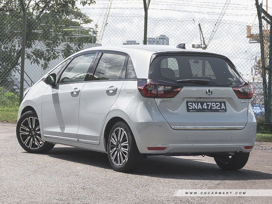 https://i.i-sgcm.com/new_cars/cars/12816/12816_g42