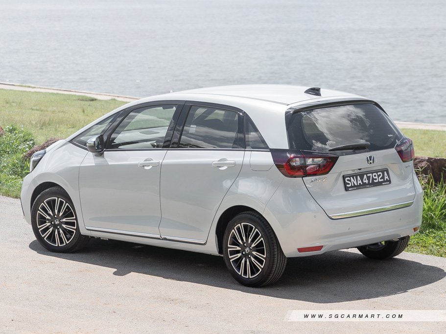 https://i.i-sgcm.com/new_cars/cars/12816/12816_g43