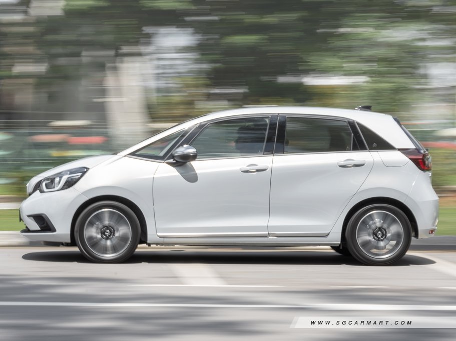 https://i.i-sgcm.com/new_cars/cars/12816/12816_g44