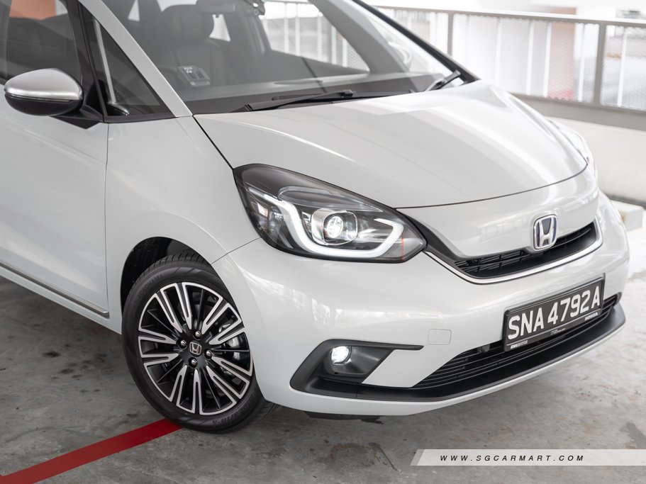 https://i.i-sgcm.com/new_cars/cars/12816/12816_g46