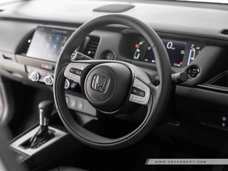 https://i.i-sgcm.com/new_cars/cars/12816/12816_g52
