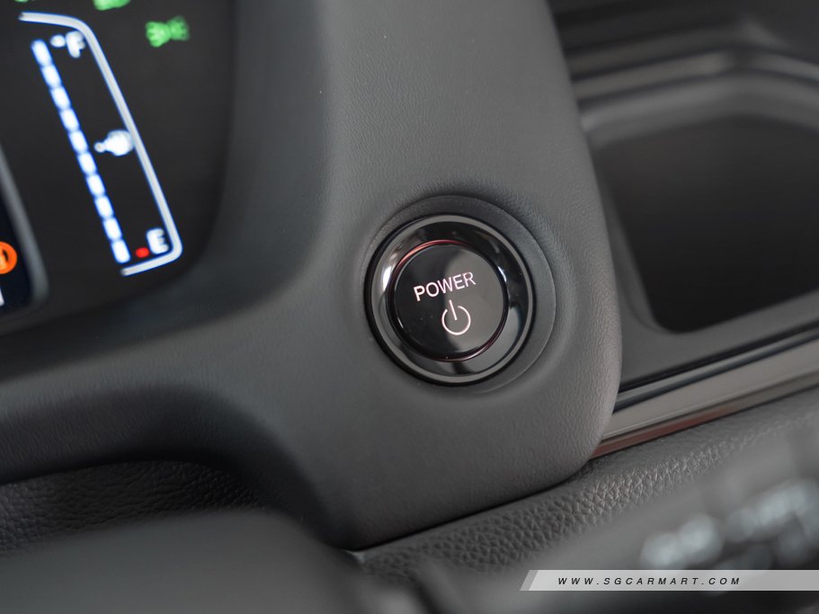 https://i.i-sgcm.com/new_cars/cars/12816/12816_g63