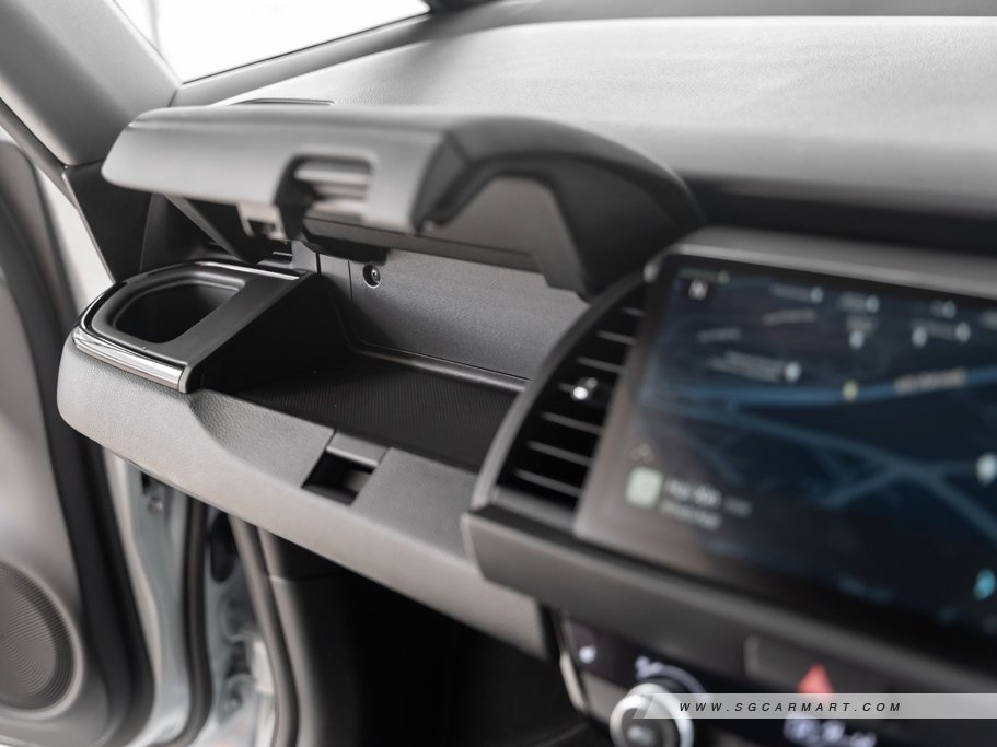 https://i.i-sgcm.com/new_cars/cars/12816/12816_g73