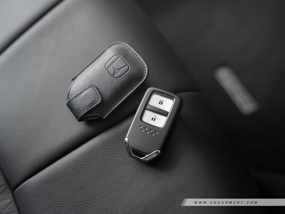 https://i.i-sgcm.com/new_cars/cars/12816/12816_g78