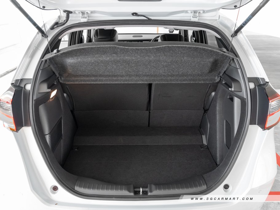 https://i.i-sgcm.com/new_cars/cars/12816/12816_g85