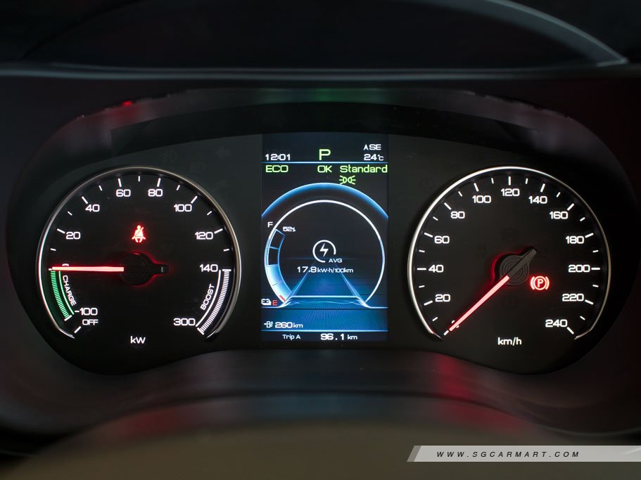 https://i.i-sgcm.com/new_cars/cars/12817/12817_g18