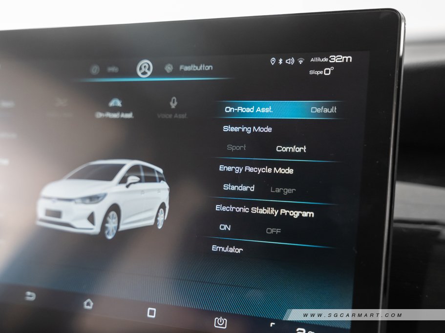 https://i.i-sgcm.com/new_cars/cars/12817/12817_g64