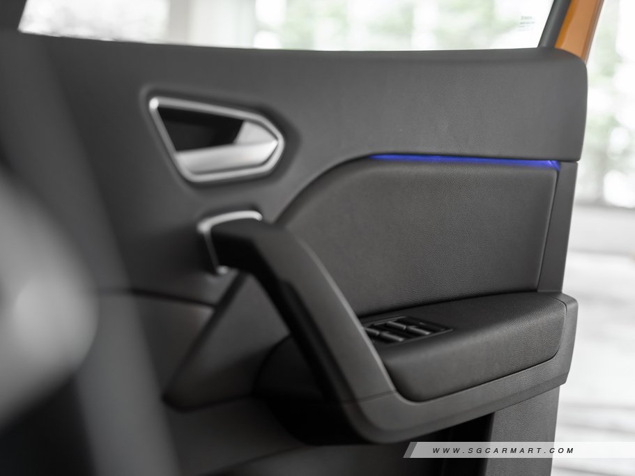 https://i.i-sgcm.com/new_cars/cars/12818/12818_g76