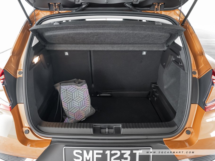 https://i.i-sgcm.com/new_cars/cars/12818/12818_g81