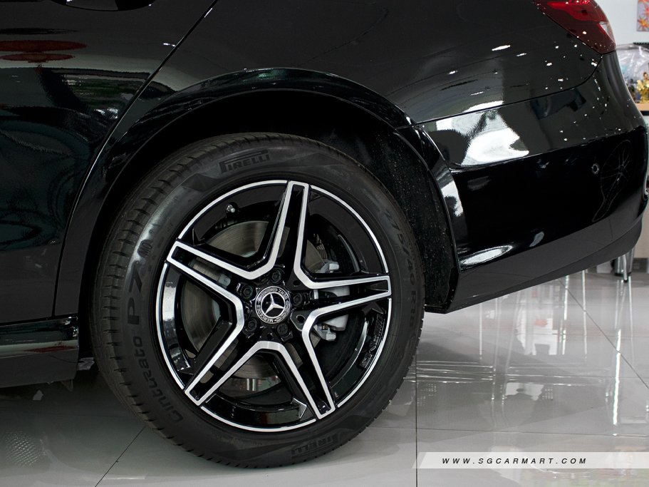 https://i.i-sgcm.com/new_cars/cars/12819/12819_g31