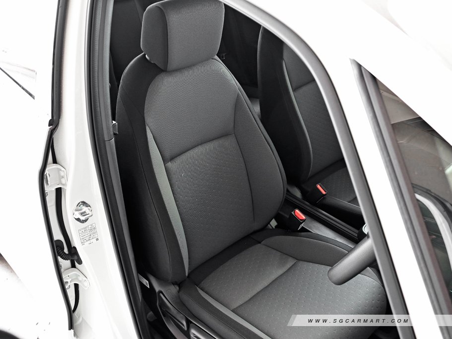 https://i.i-sgcm.com/new_cars/cars/12823/12823_g23