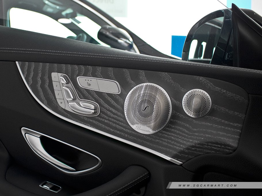 https://i.i-sgcm.com/new_cars/cars/12829/12829_g25