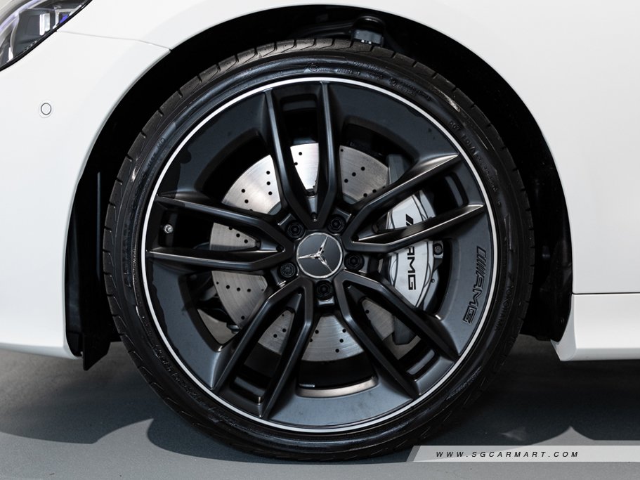 https://i.i-sgcm.com/new_cars/cars/12829/12829_g34