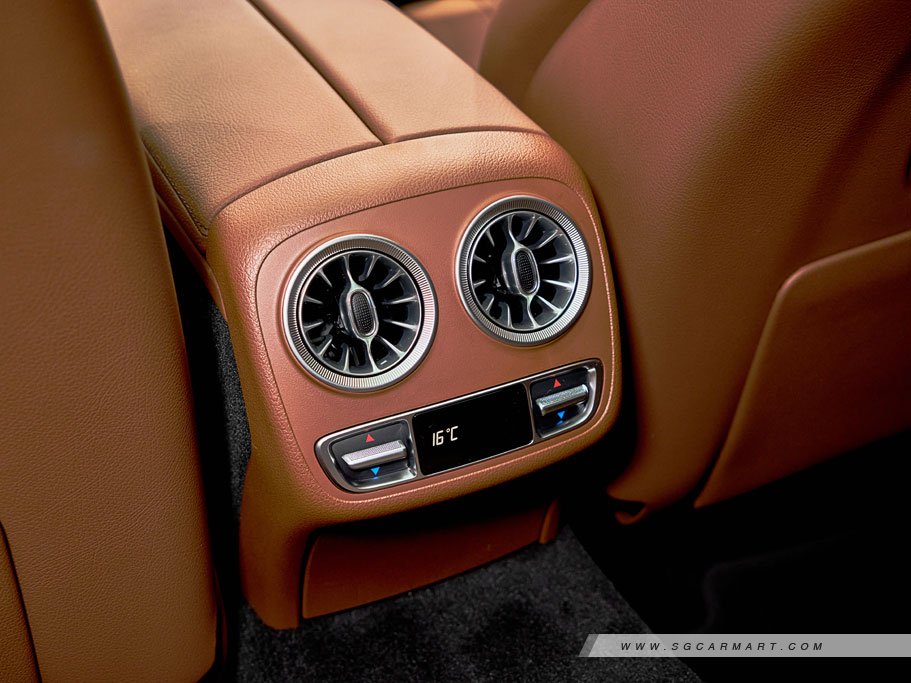 https://i.i-sgcm.com/new_cars/cars/12829/12829_g92