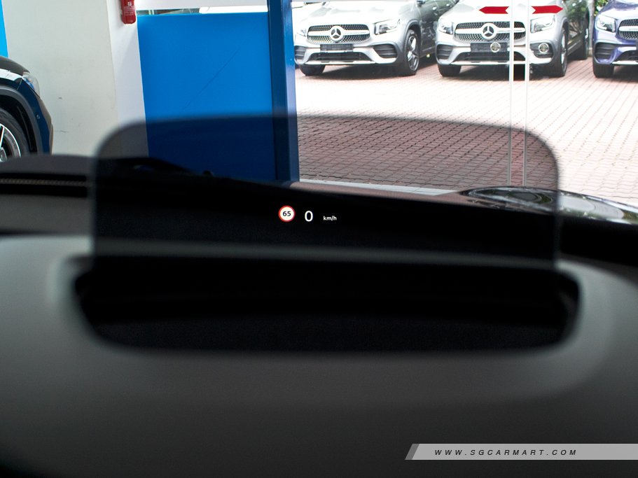 https://i.i-sgcm.com/new_cars/cars/12833/12833_g15