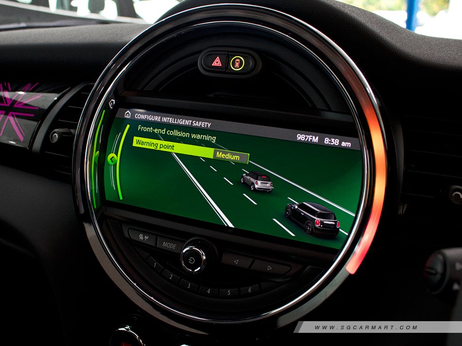 https://i.i-sgcm.com/new_cars/cars/12833/12833_g22