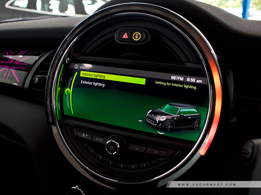 https://i.i-sgcm.com/new_cars/cars/12833/12833_g23