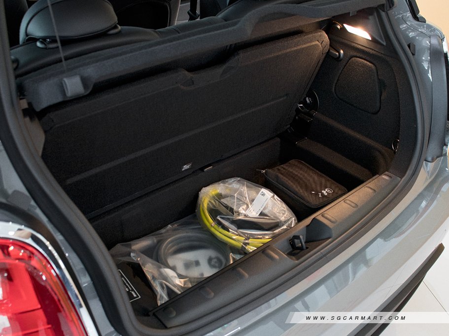 https://i.i-sgcm.com/new_cars/cars/12833/12833_g35