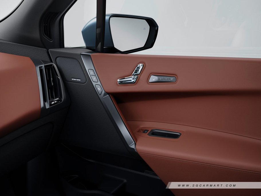https://i.i-sgcm.com/new_cars/cars/12836/12836_g124