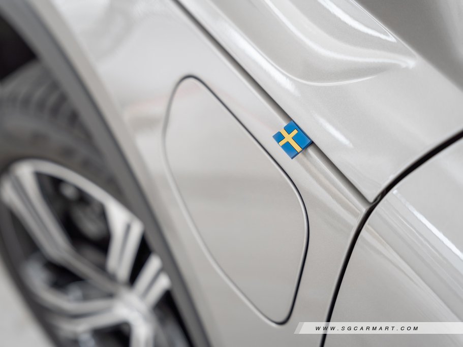 https://i.i-sgcm.com/new_cars/cars/12842/12842_g17