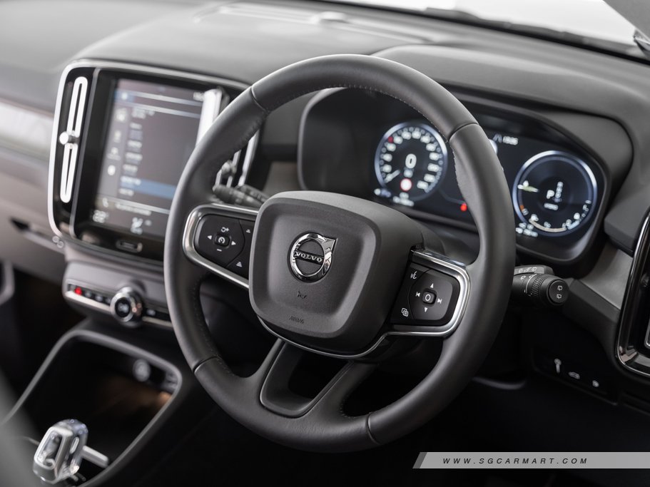 https://i.i-sgcm.com/new_cars/cars/12842/12842_g20