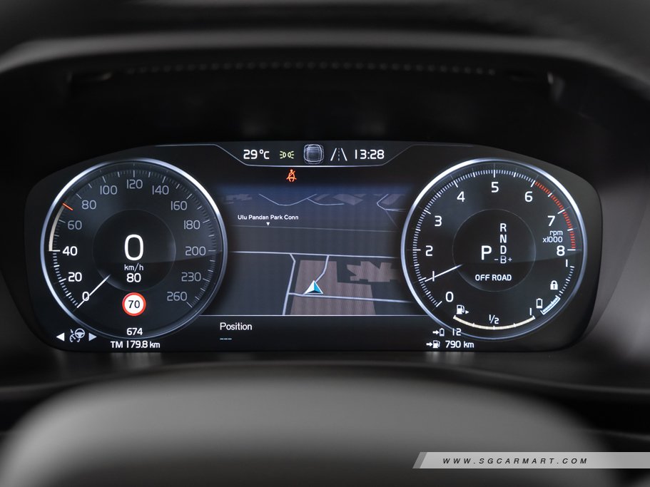 https://i.i-sgcm.com/new_cars/cars/12842/12842_g23