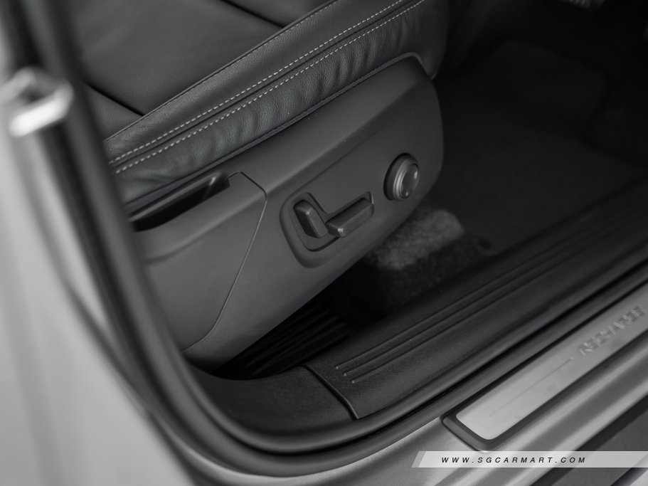 https://i.i-sgcm.com/new_cars/cars/12842/12842_g55