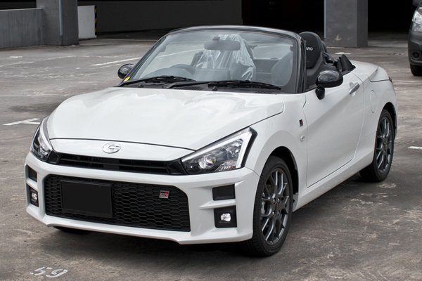 Daihatsu Copen GR Sport