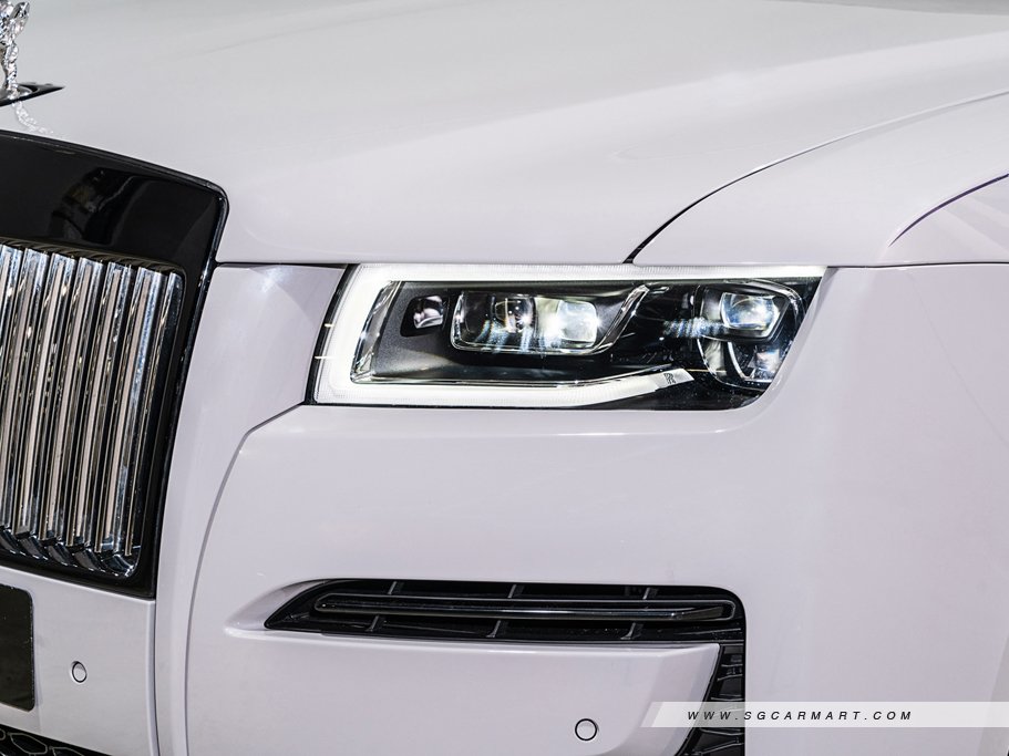 https://i.i-sgcm.com/new_cars/cars/12844/12844_g11
