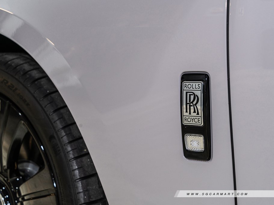https://i.i-sgcm.com/new_cars/cars/12844/12844_g13