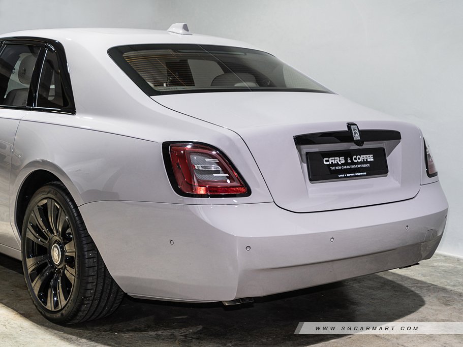 https://i.i-sgcm.com/new_cars/cars/12844/12844_g16