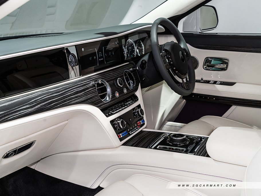 https://i.i-sgcm.com/new_cars/cars/12844/12844_g20