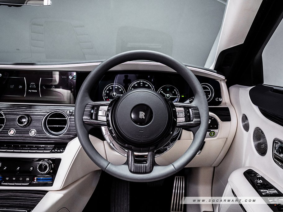 https://i.i-sgcm.com/new_cars/cars/12844/12844_g26