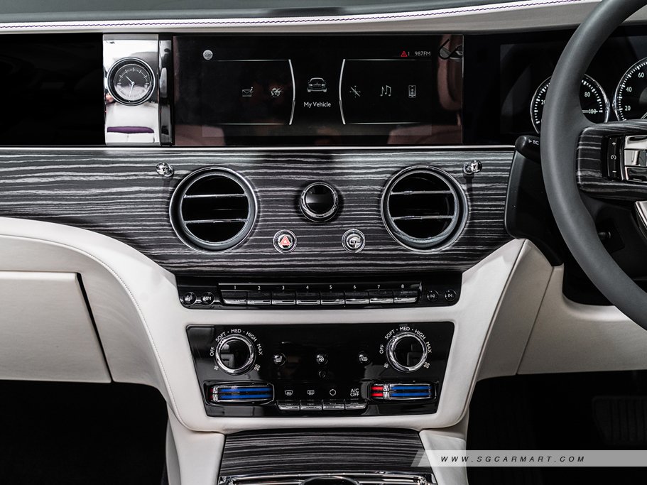 https://i.i-sgcm.com/new_cars/cars/12844/12844_g29