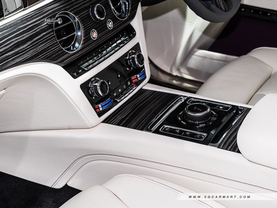 https://i.i-sgcm.com/new_cars/cars/12844/12844_g30