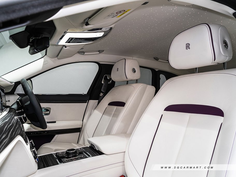 https://i.i-sgcm.com/new_cars/cars/12844/12844_g51