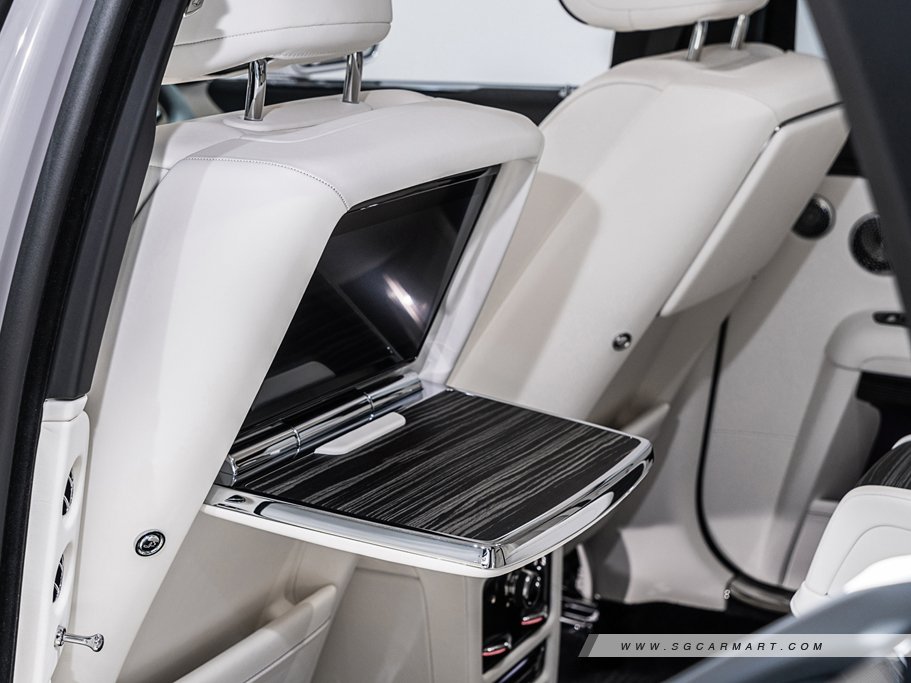 https://i.i-sgcm.com/new_cars/cars/12844/12844_g55
