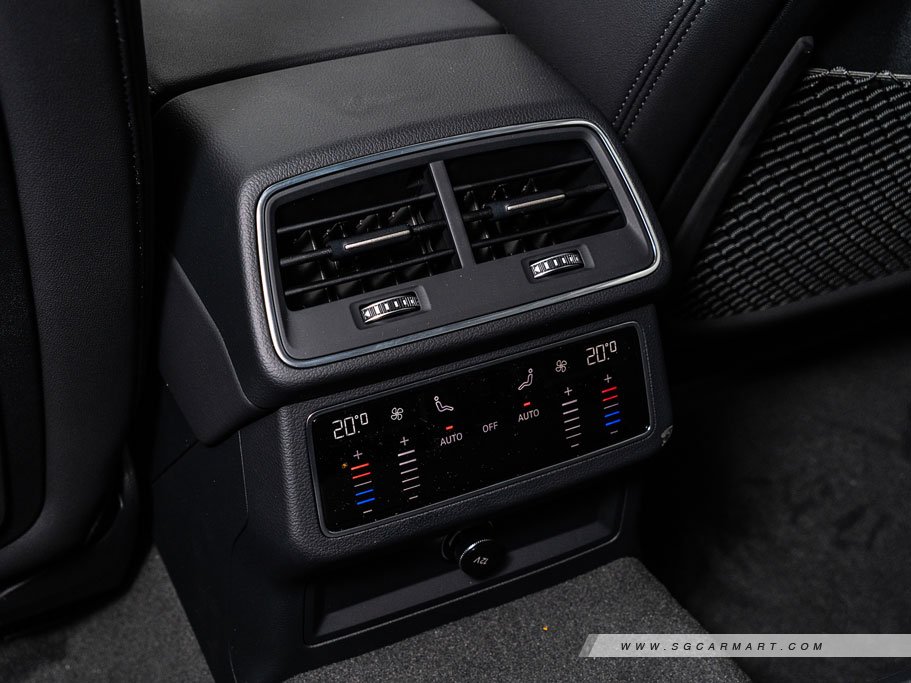 https://i.i-sgcm.com/new_cars/cars/12845/12845_g128
