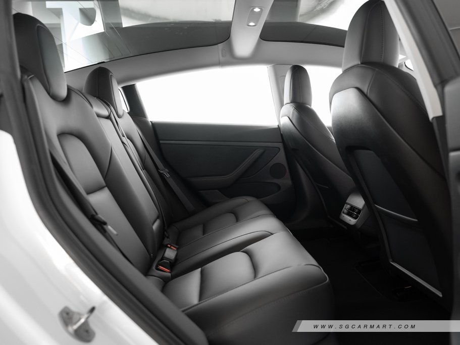 https://i.i-sgcm.com/new_cars/cars/12847/12847_g134